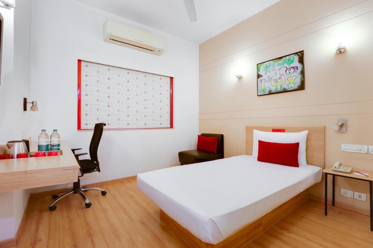 Red Fox By Lemon Tree Hotels, East Delhi Esterno foto