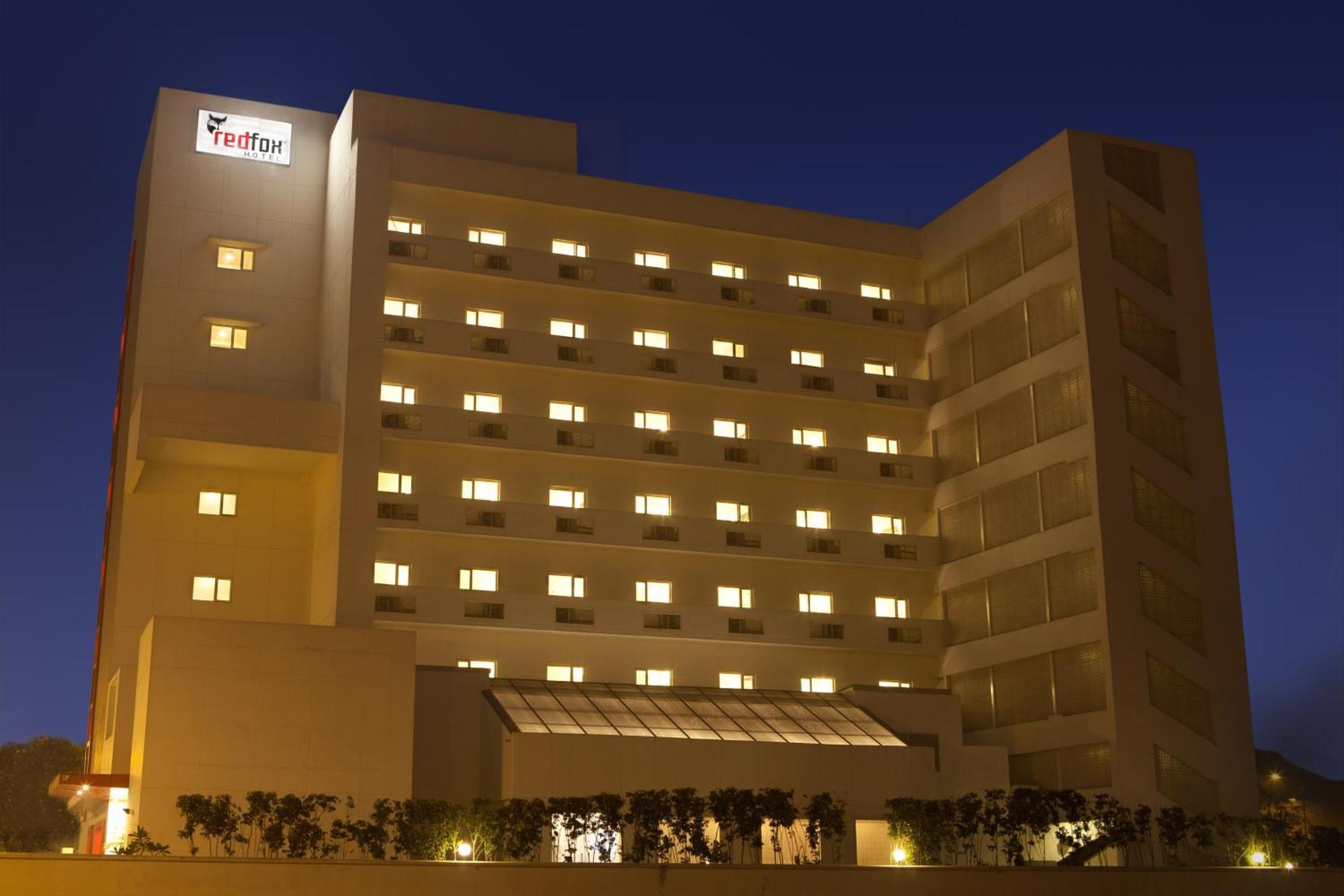 Red Fox By Lemon Tree Hotels, East Delhi Esterno foto