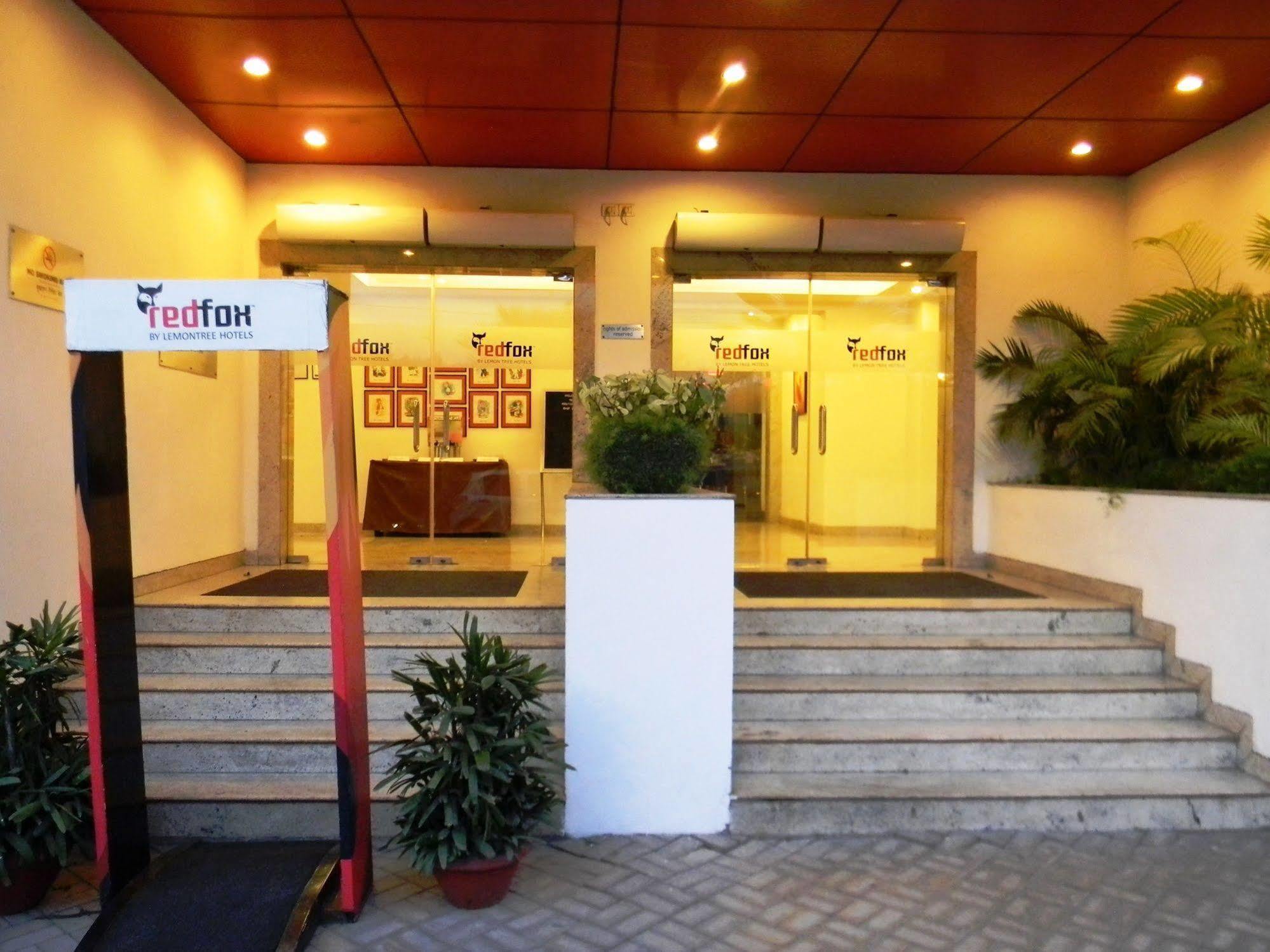 Red Fox By Lemon Tree Hotels, East Delhi Esterno foto
