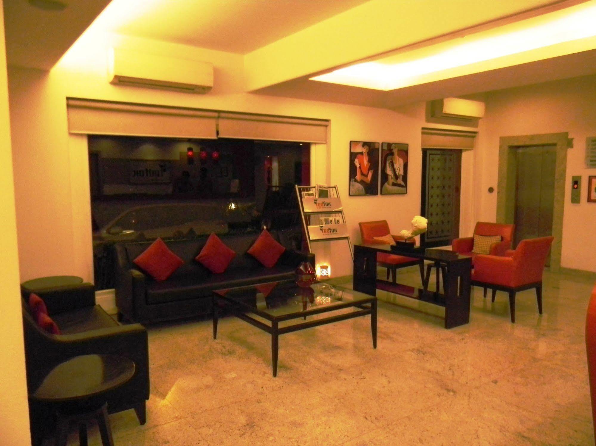 Red Fox By Lemon Tree Hotels, East Delhi Esterno foto